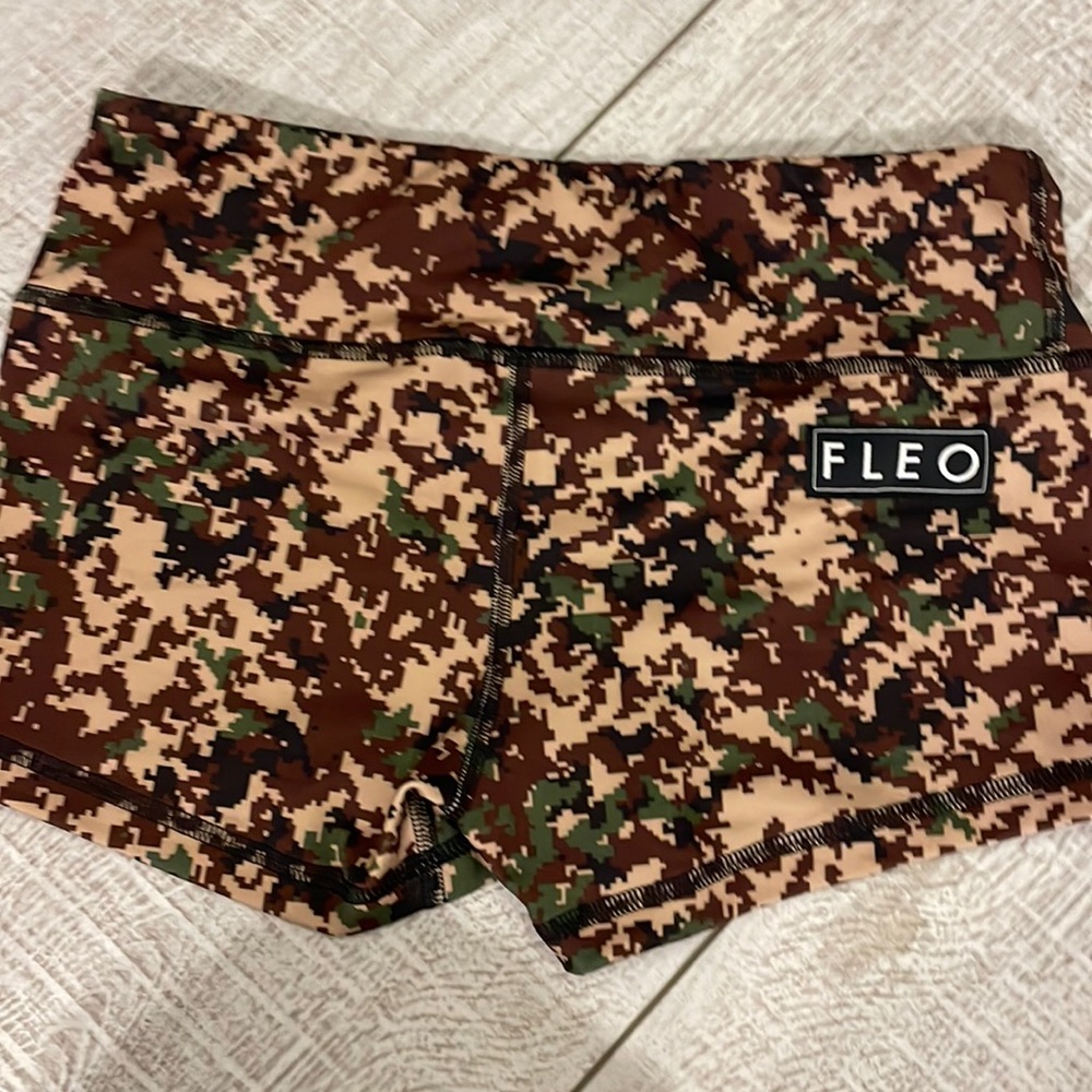 FLEO camo